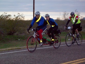 tandem riders