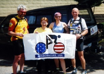 At the finish: Lonnie Epic Wolff (L), Susan Plonsky, Liz Mazzola, John Mazzola (R)